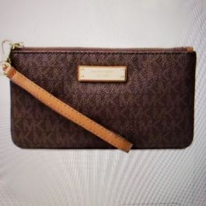 Michael Kors Signature Wristlet